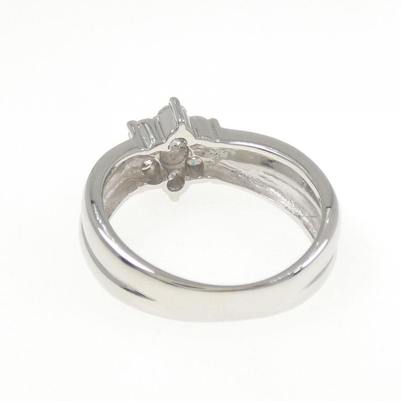 PT900 フラワー ダイヤモンド リング 0.52CT