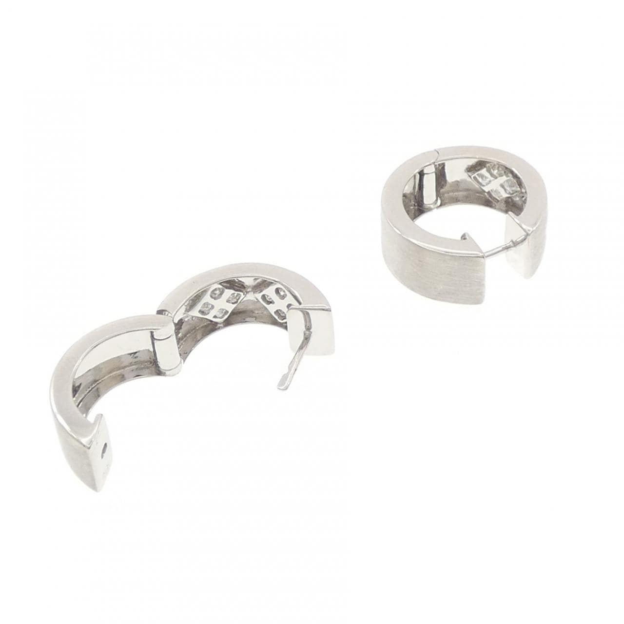 K18WG ダイヤモンド ピアス 0.70CT