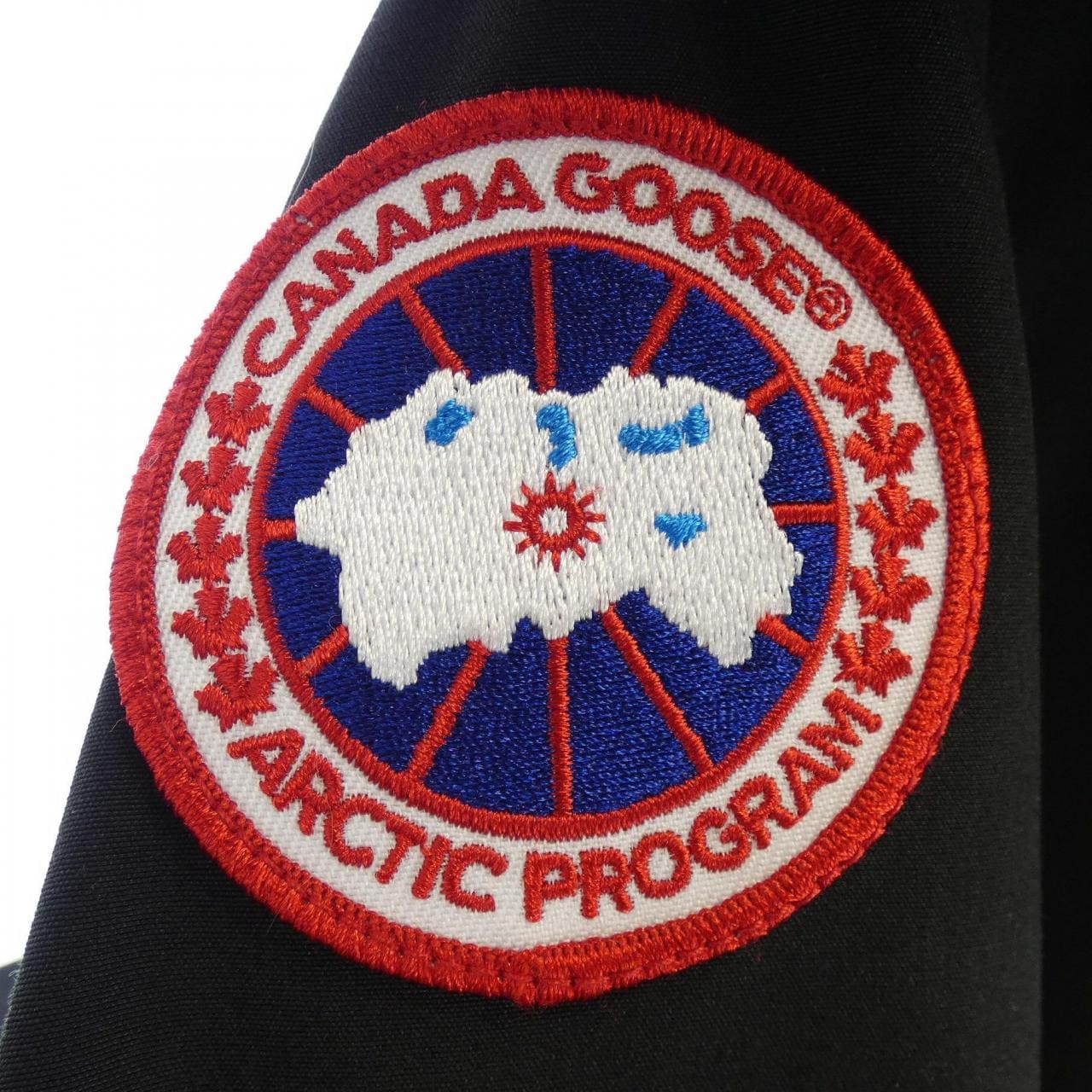 カナダグース CANADA GOOSE ダウンジャケット