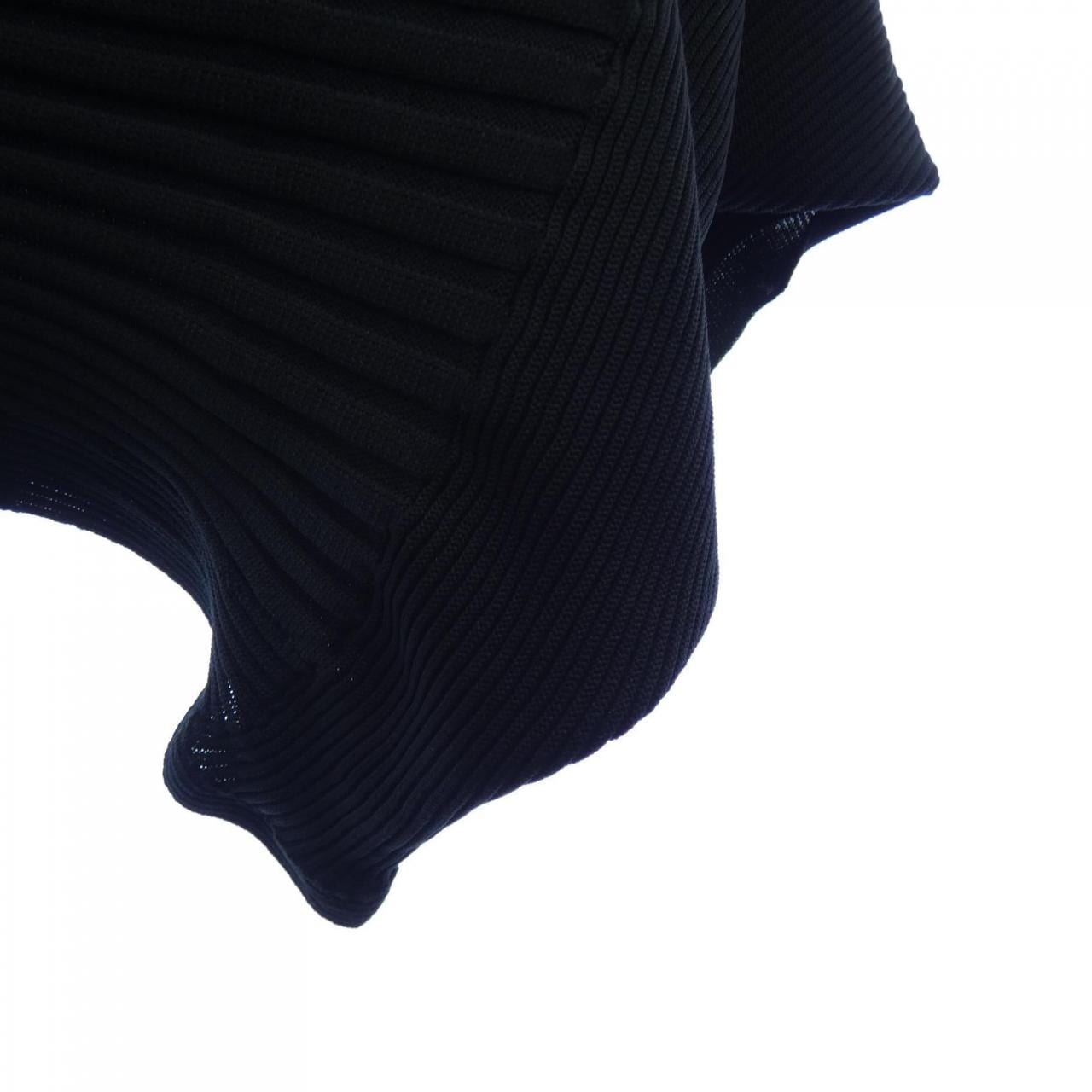 イッセイミヤケ ISSEY MIYAKE スカート