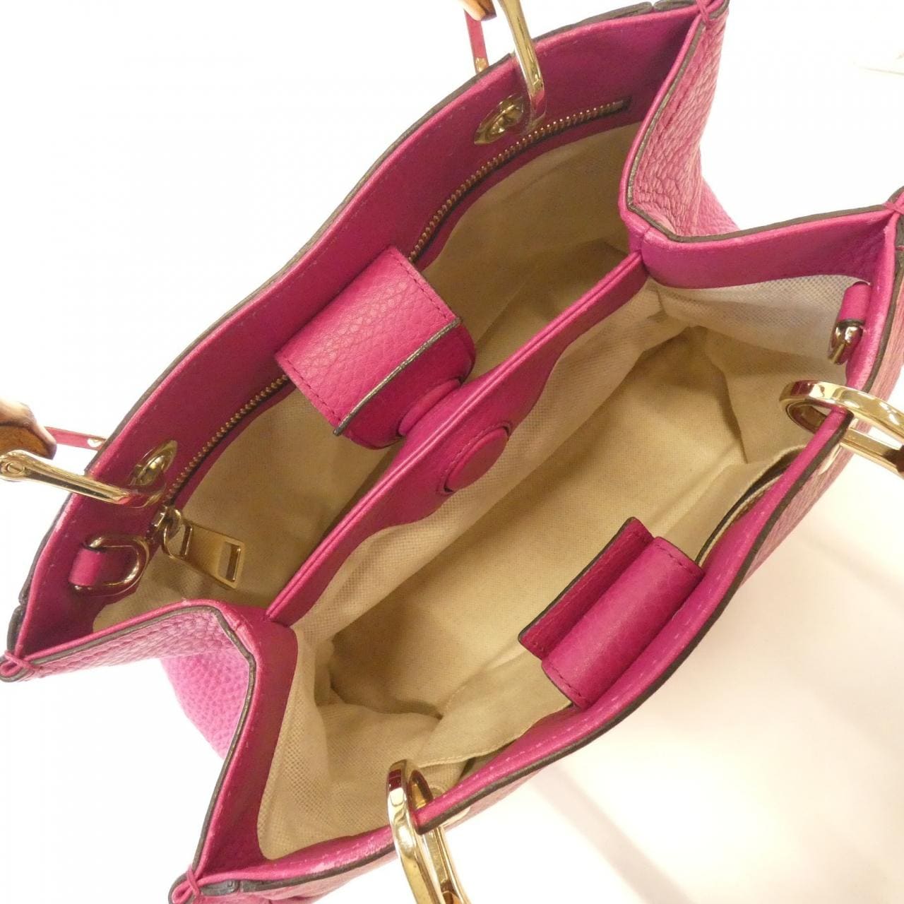 グッチ 336032 A7M0I バッグ