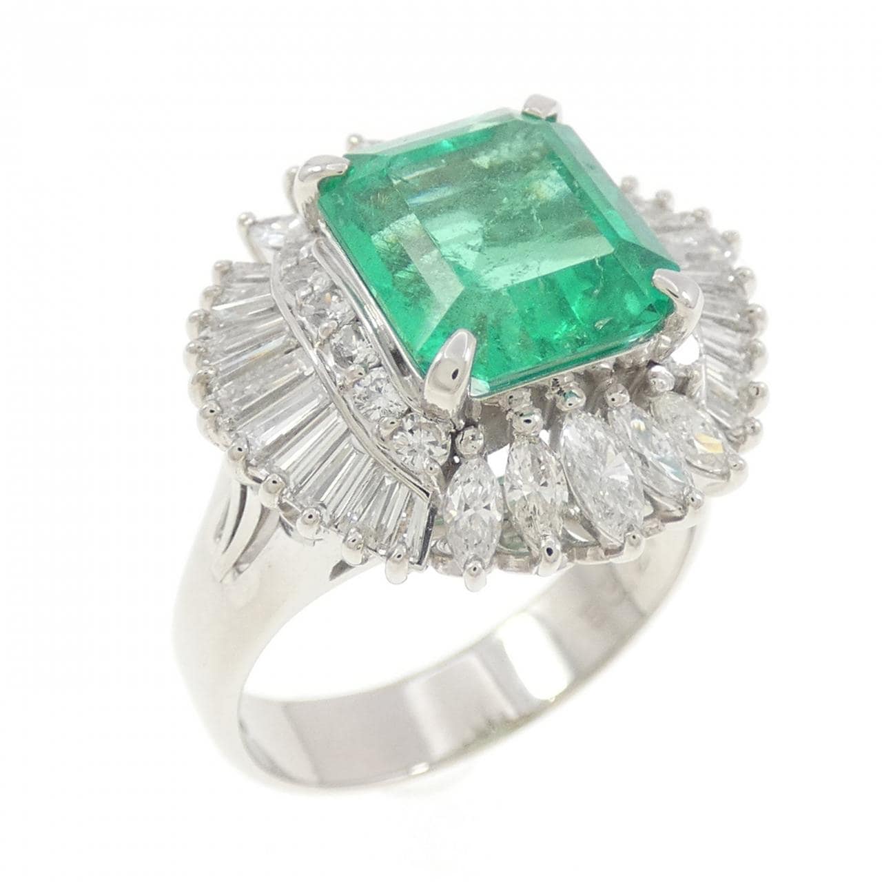 PT900 エメラルド リング 3.21CT