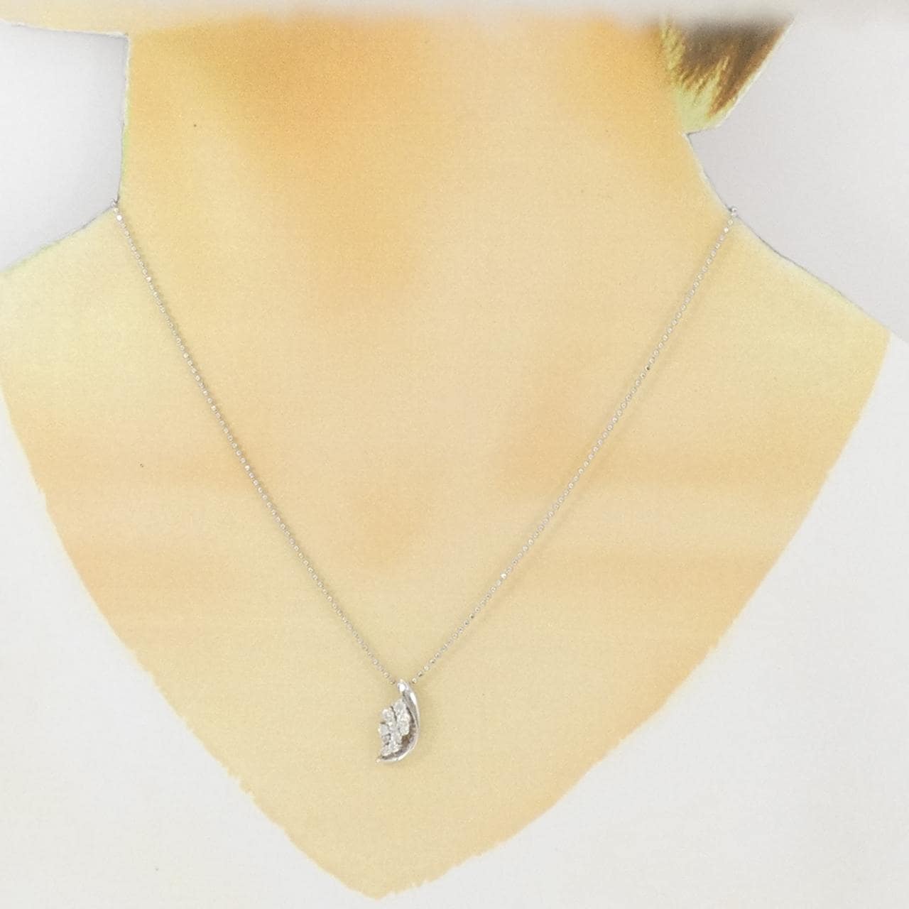 PT900/PT850 Diamond Necklace 0.30CT