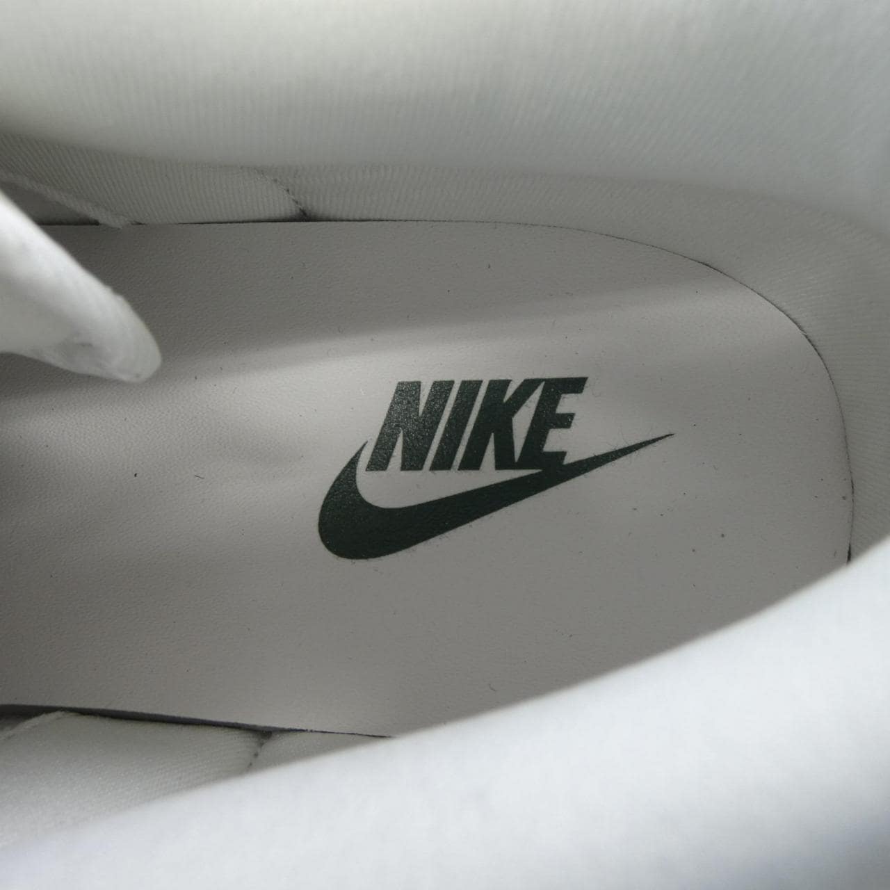 ナイキ NIKE FJ2260-002 スニーカー