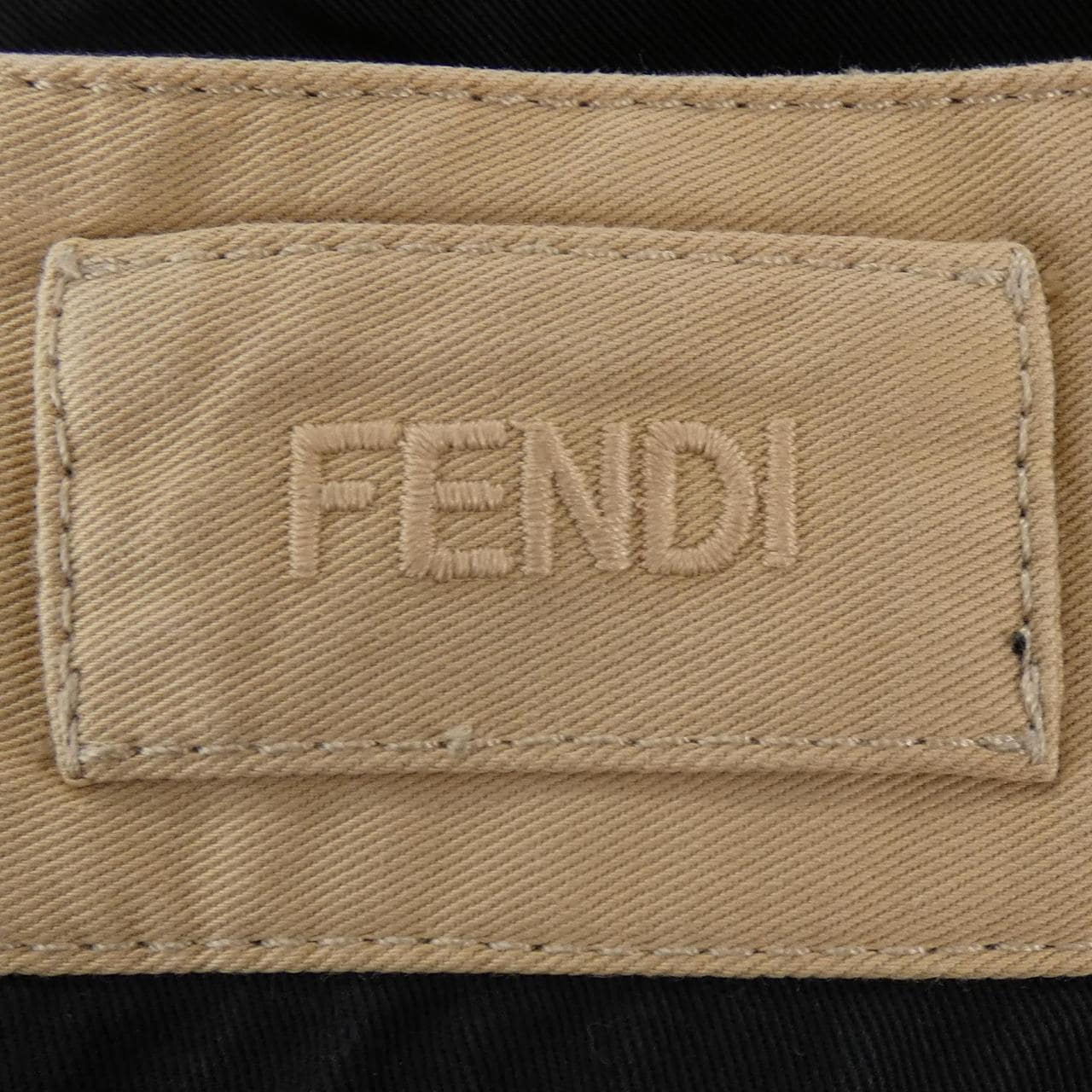 フェンディ FENDI パンツ