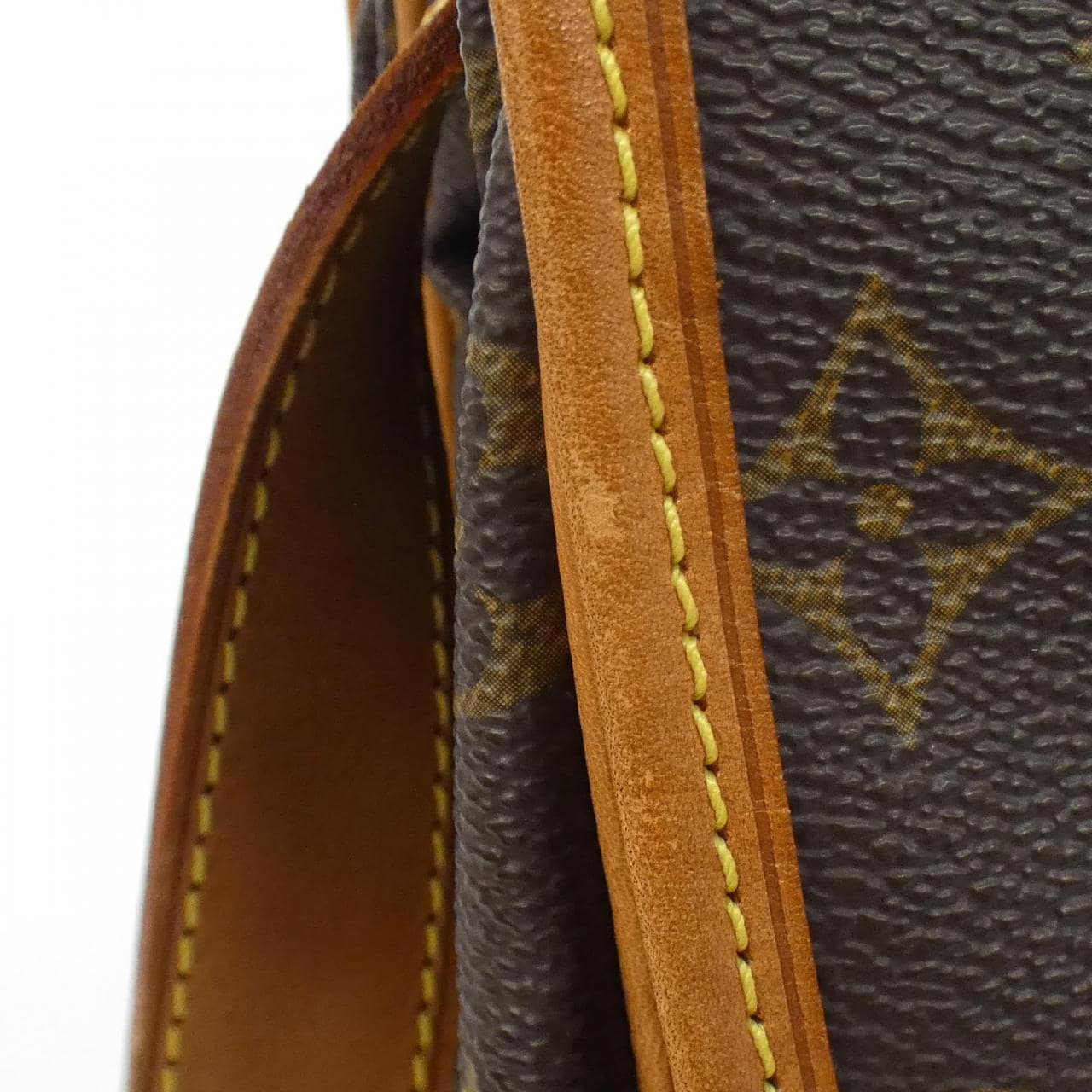 LOUIS VUITTON Monogram Saumur 35 公分 M42254 肩背包