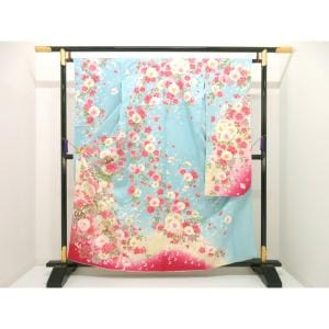 振袖　友禅金彩加工　刺繍入りボカシ染