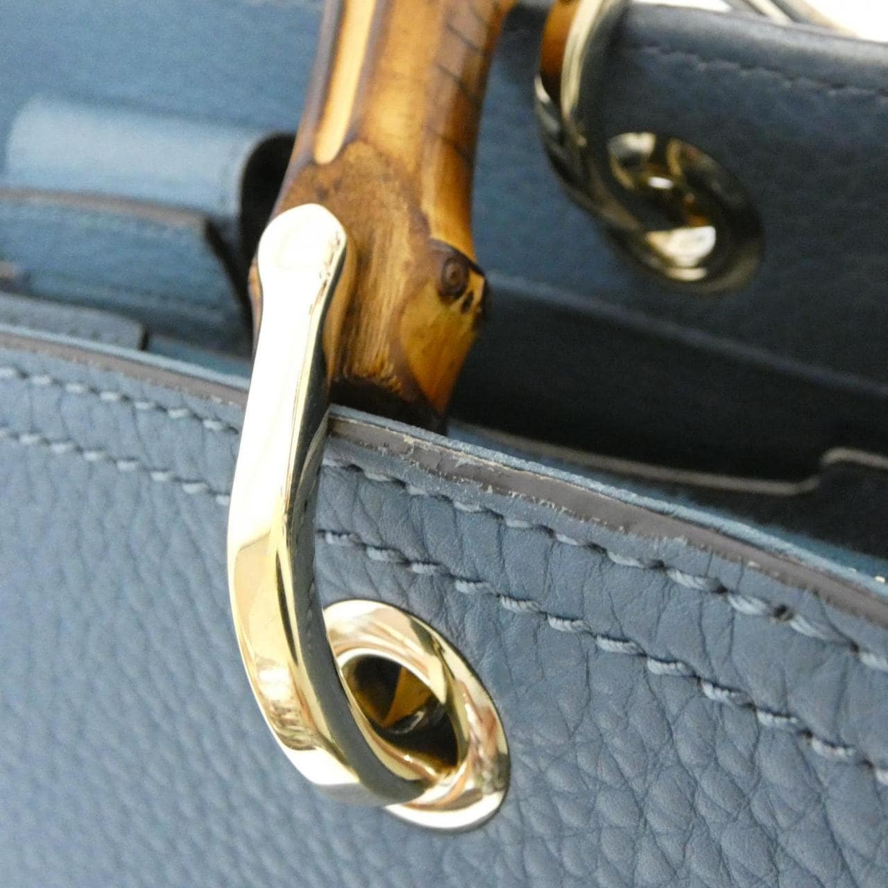 グッチ 323660 A7M0G バッグ