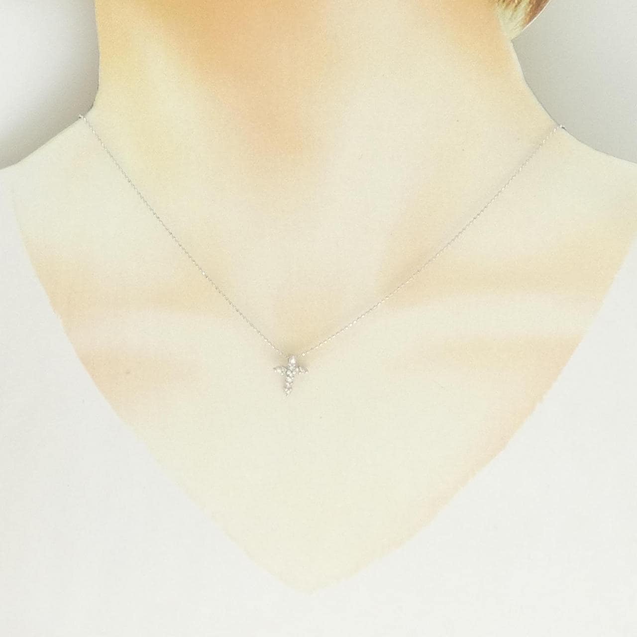 K18WG/750WG クロス ダイヤモンド ネックレス 0.15CT