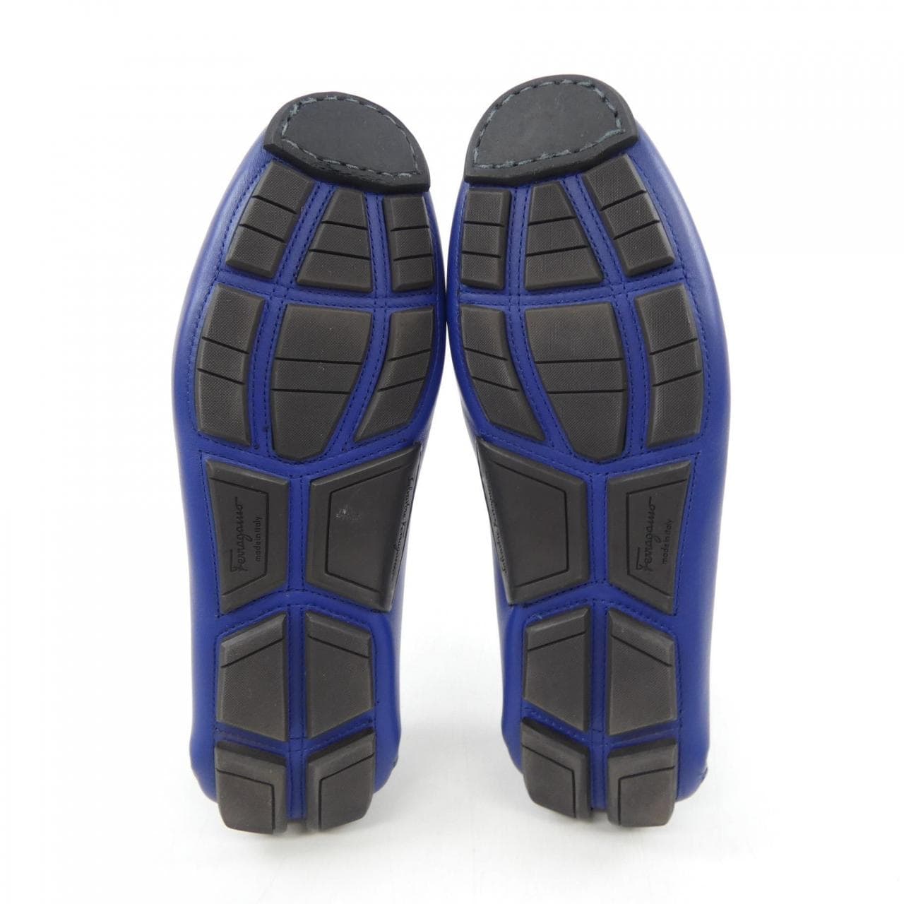 サルヴァトーレフェラガモ SALVATORE FERRAGAMO 19908 シューズ