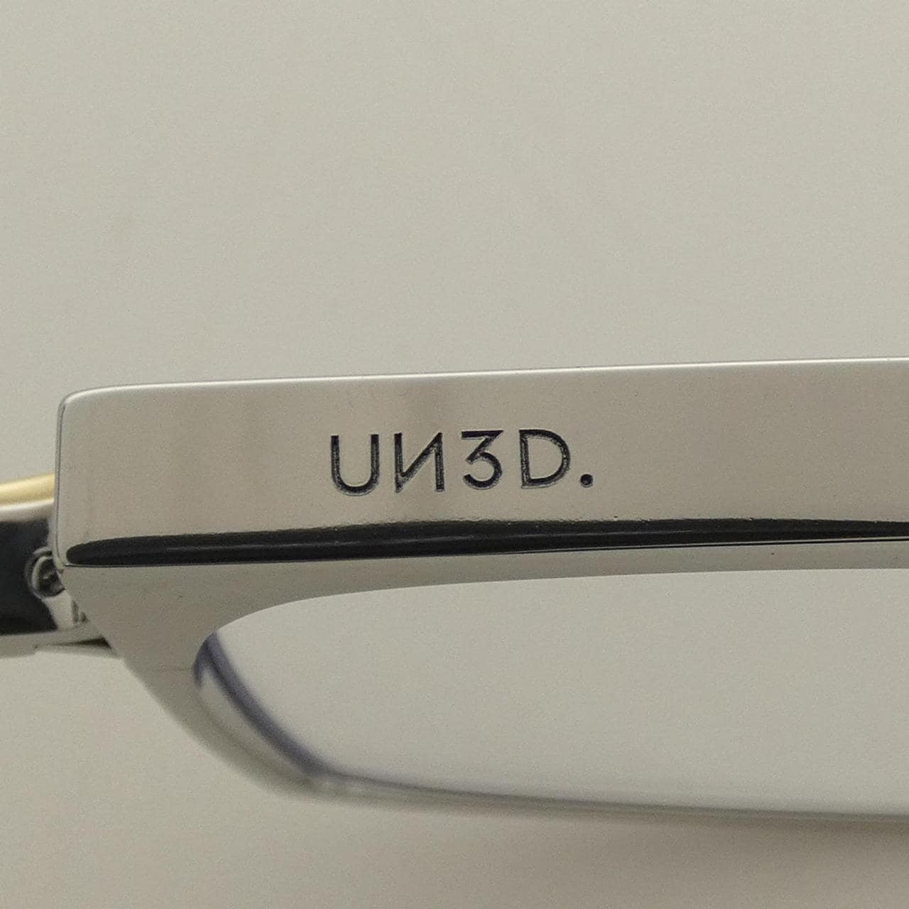 アンスリード UN3D CARIN EYEWEAR