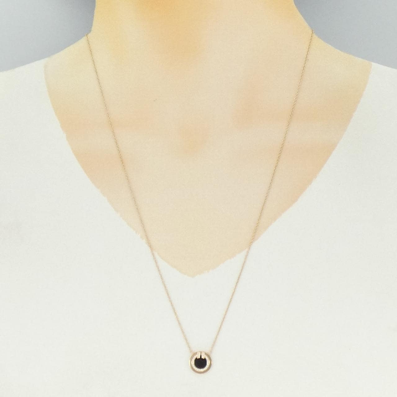 ティファニー T サークル スモール ネックレス