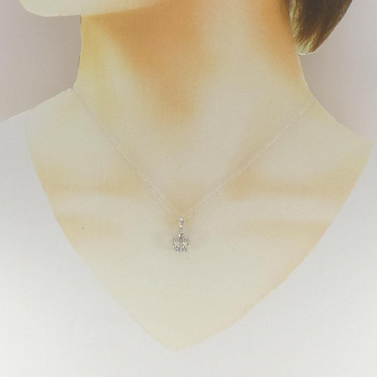 K18WG クラウン ダイヤモンド ネックレス 0.06CT