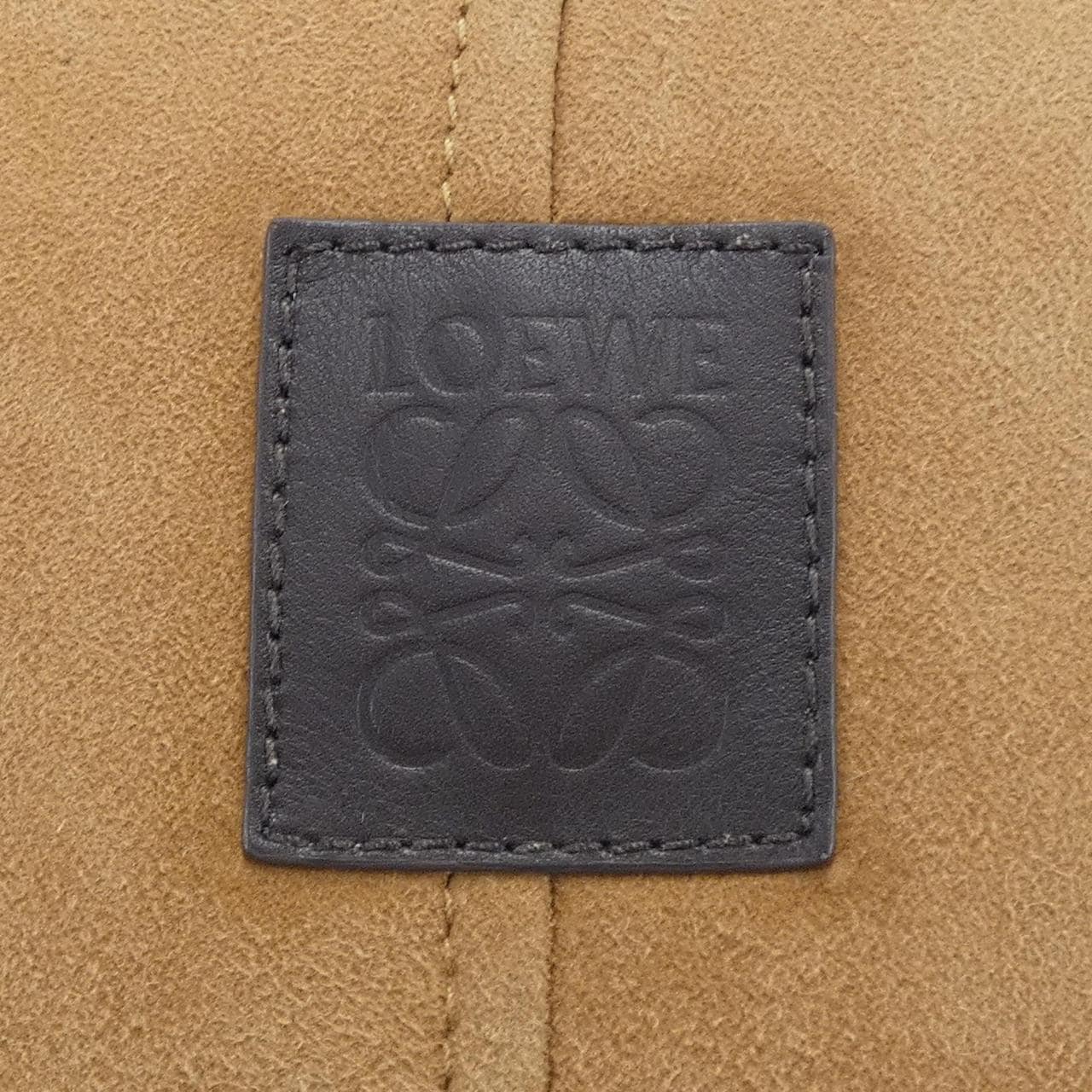 ロエベ LOEWE H526Y18L11 ムートンコート