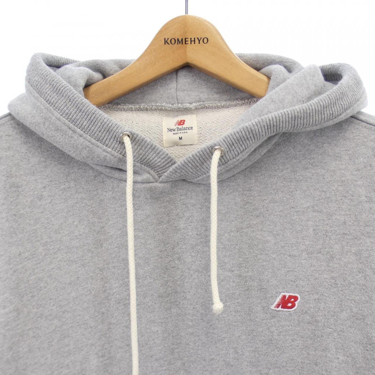 ニューバランス NEW BALANCE パーカー