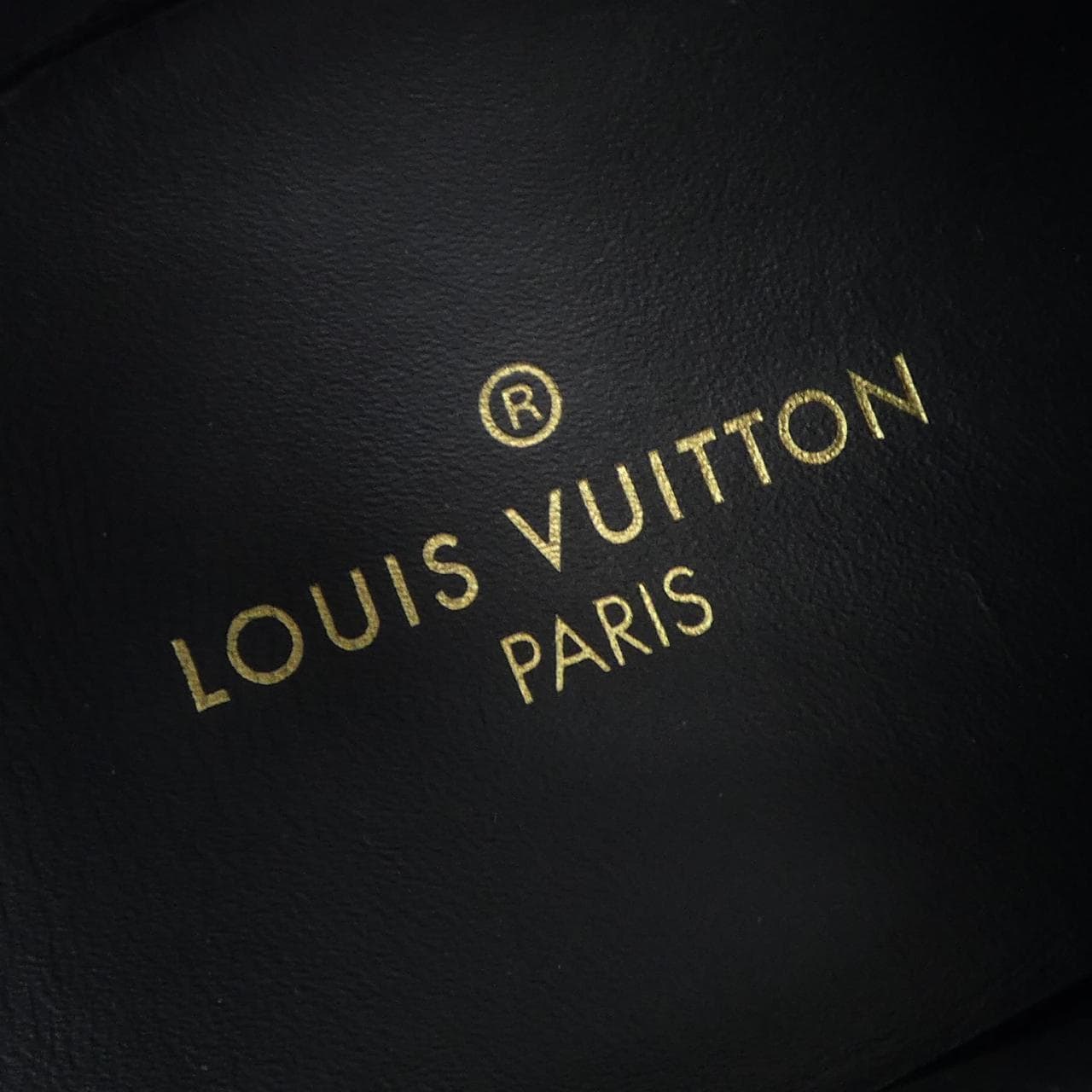ルイヴィトン LOUIS VUITTON ランアウェイライン スニーカー