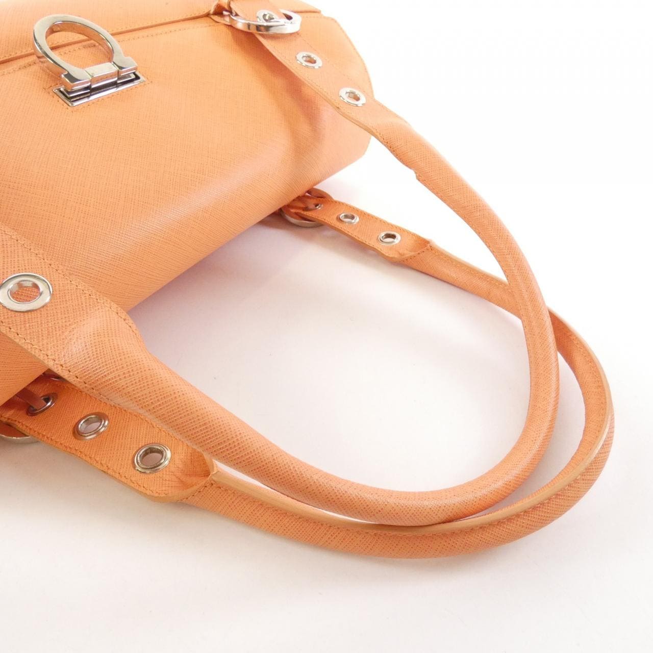 サルヴァトーレフェラガモ 21 5322 バッグ