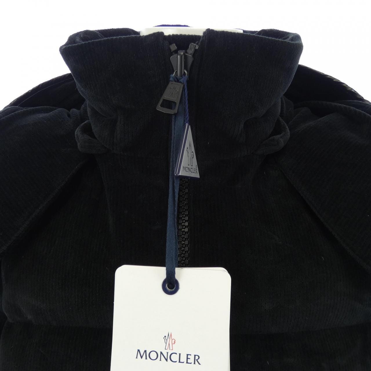 モンクレール MONCLER ダウンジャケット