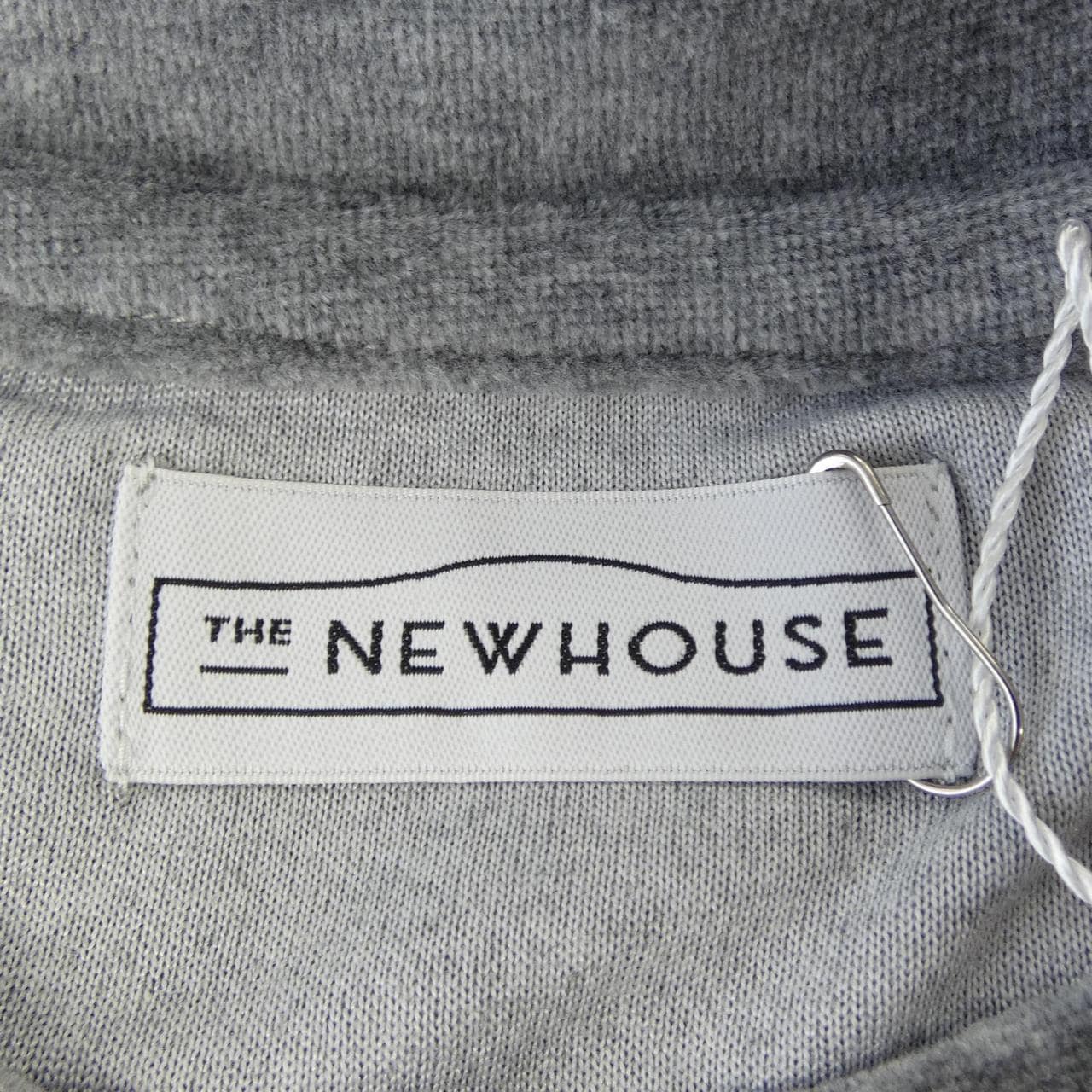 ザニューハウス THE NEWHOUSE トップス