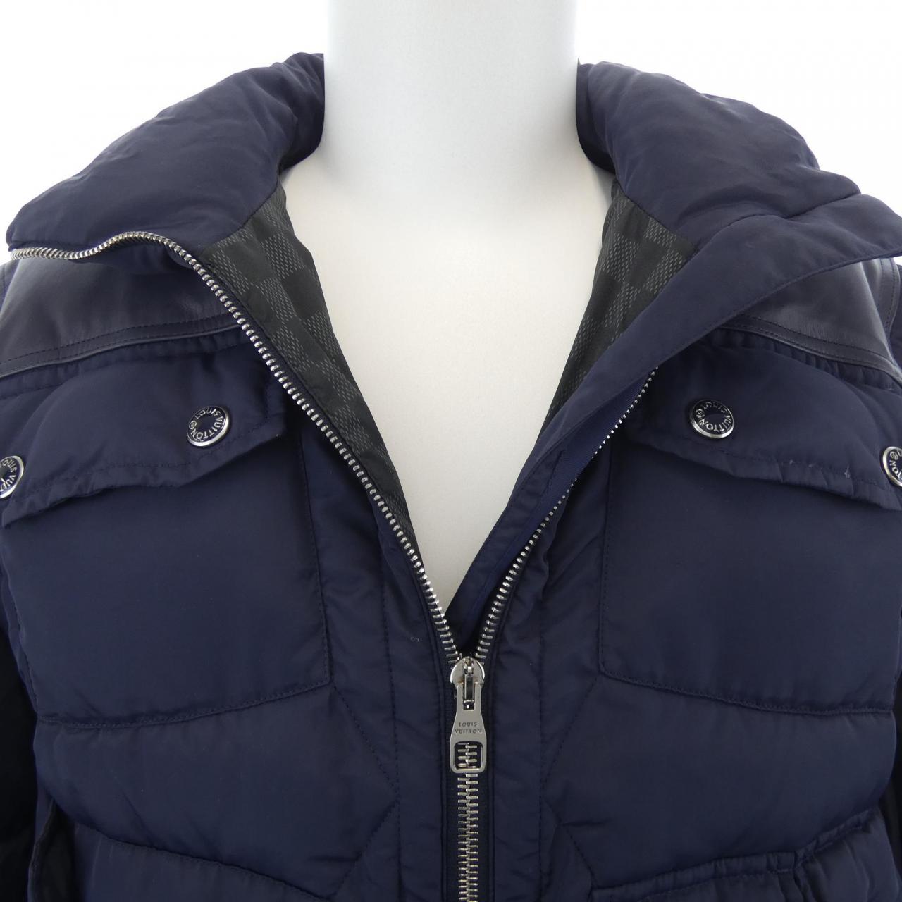ルイヴィトン LOUIS VUITTON MPRS40PFJ ダウンジャケット