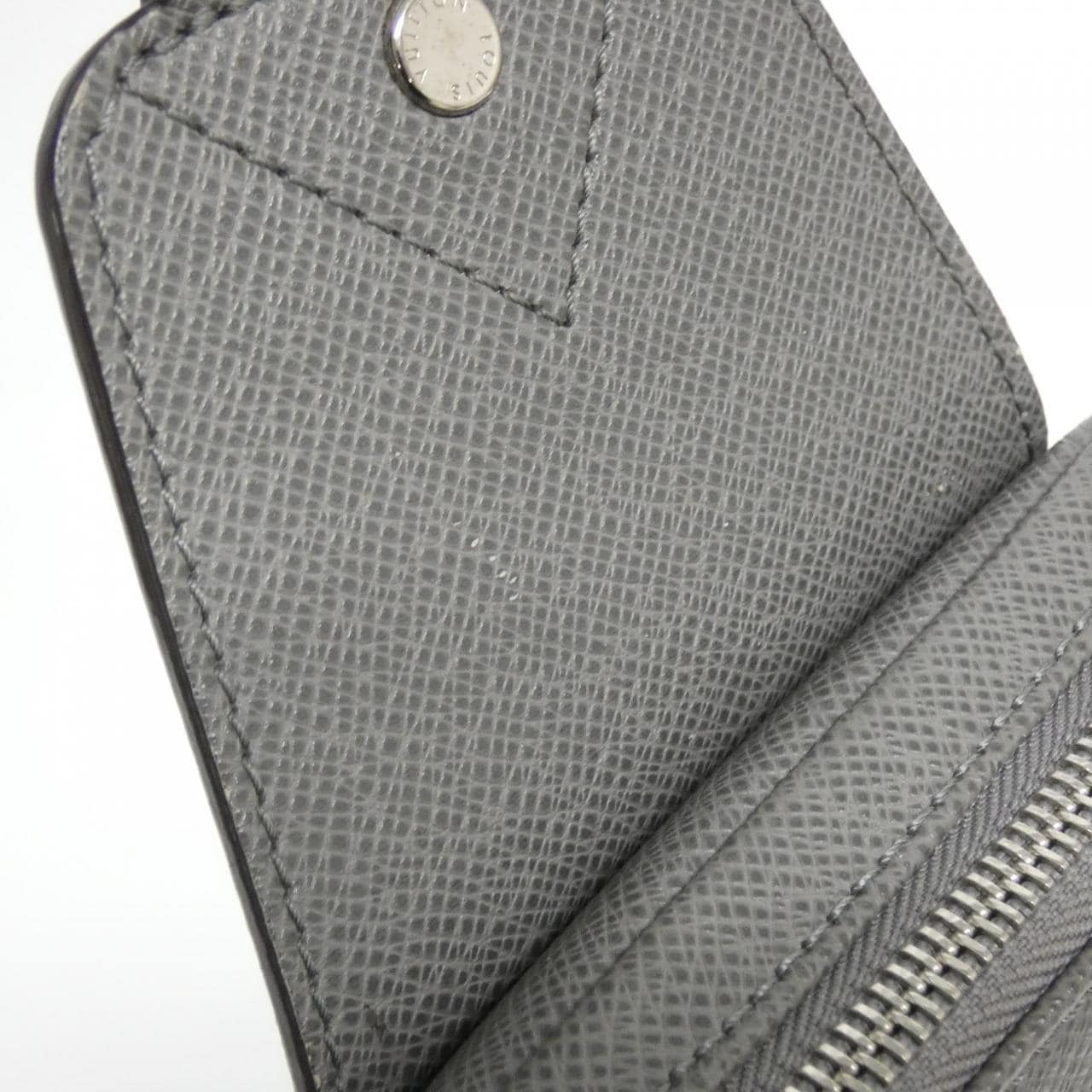 ルイヴィトン タイガ アヴェニュー スリングバッグ M30801 バッグ