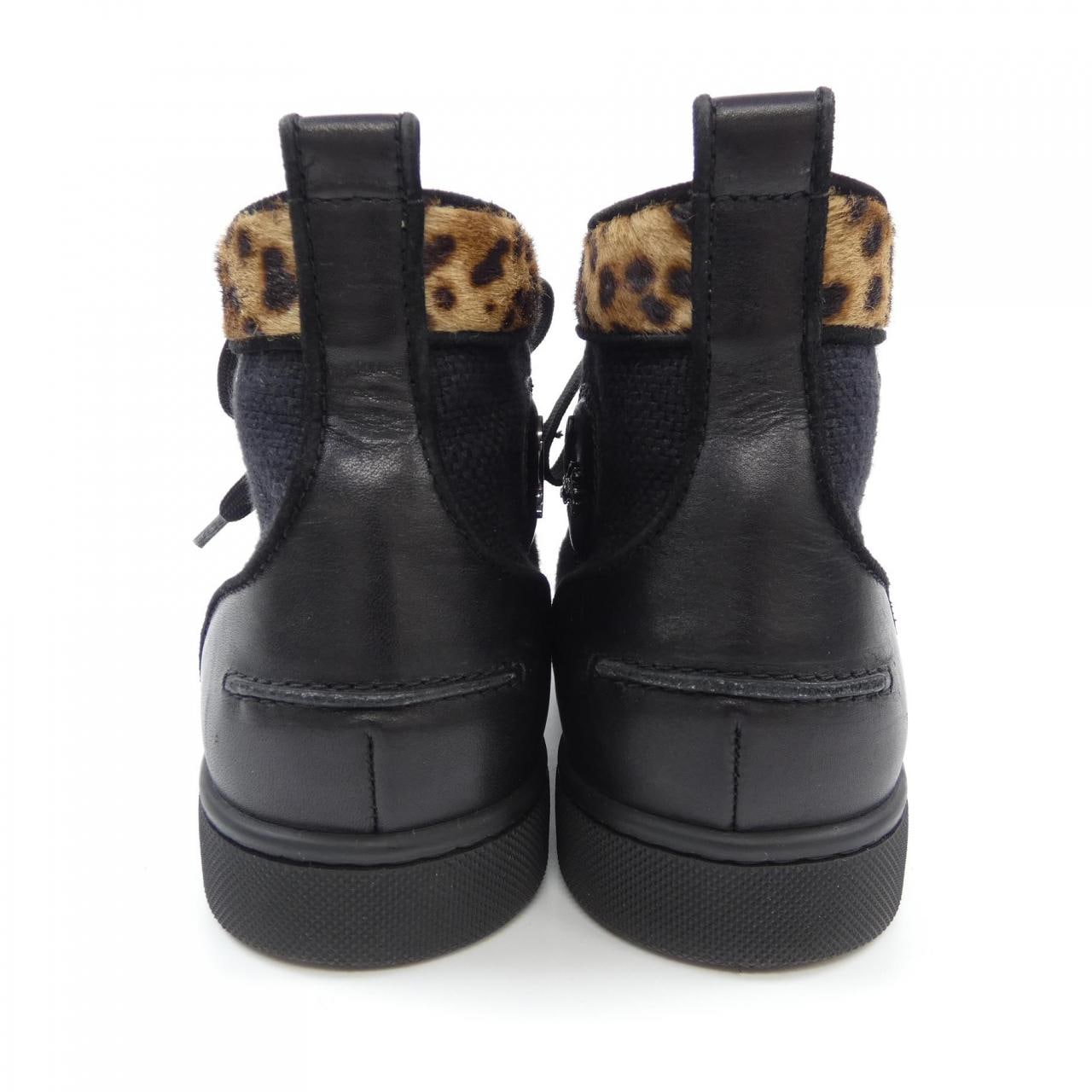 クリスチャンルブタン CHRISTIAN LOUBOUTIN スニーカー