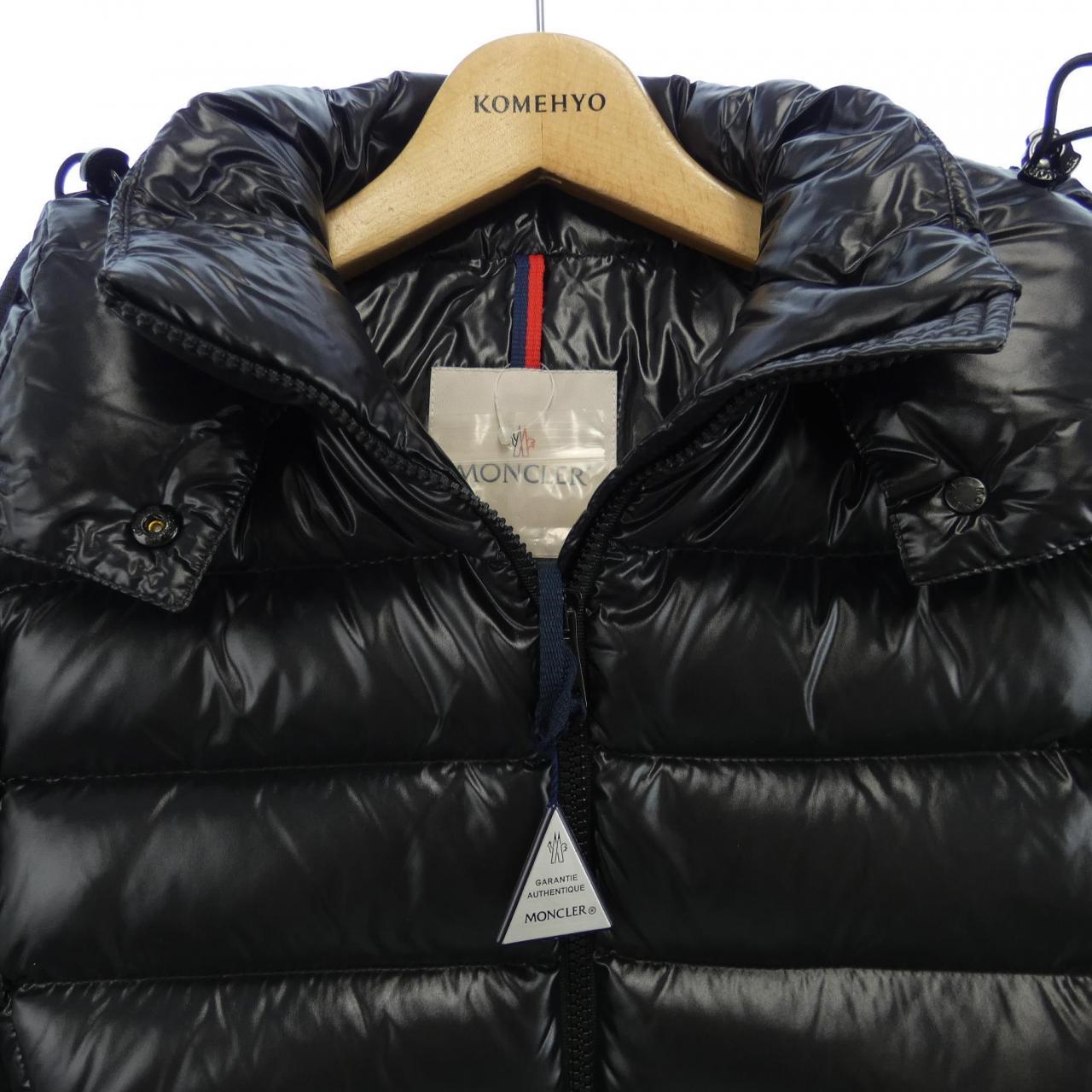 モンクレール MONCLER ダウンジャケット