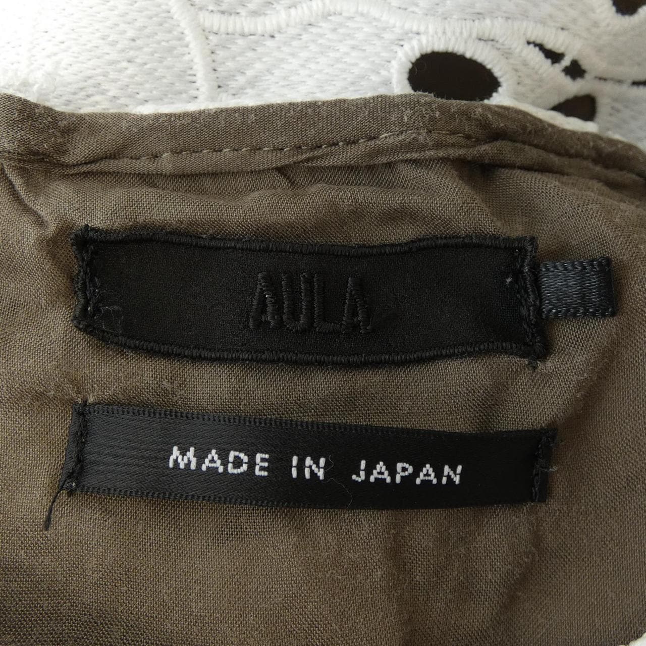 アウラ AULA トップス