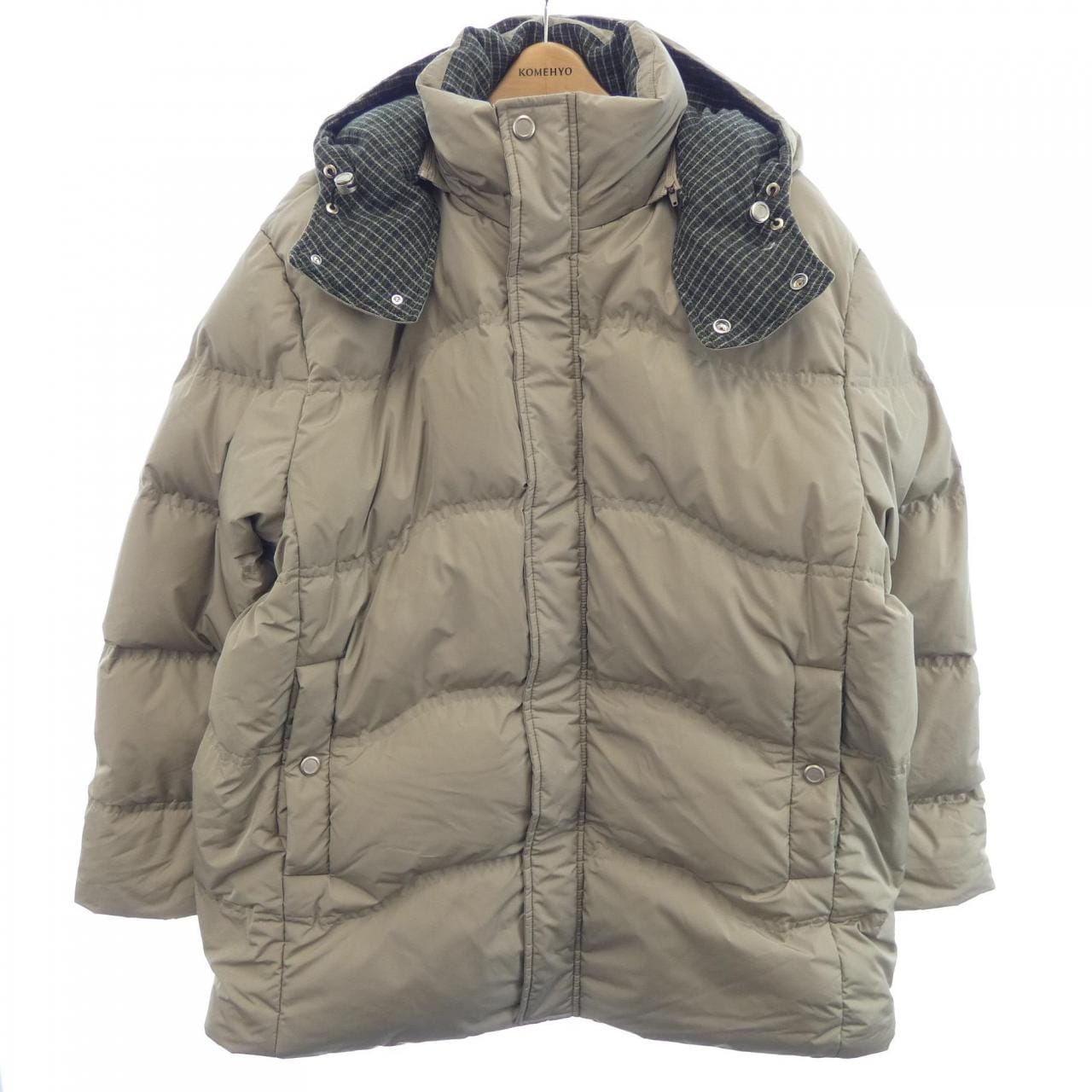 ボス BOSS ASTON MARTIN ダウンジャケット