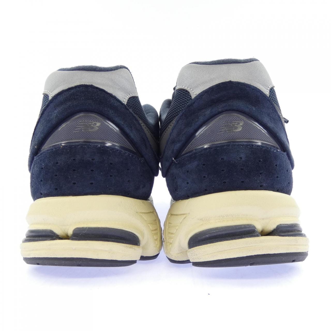 ニューバランス NEW BALANCE M2002RCA スニーカー