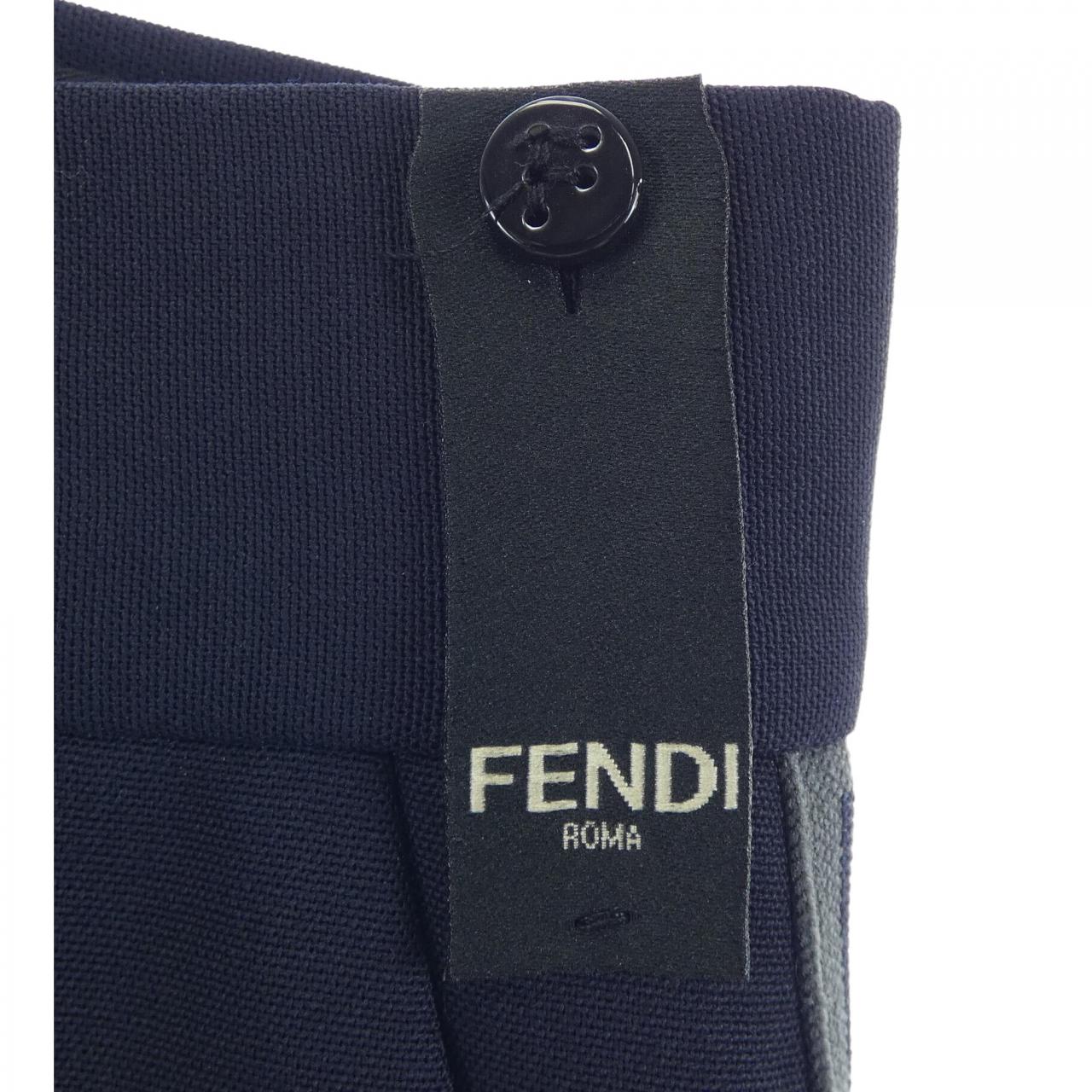 フェンディ FENDI FB0366 A7FA パンツ