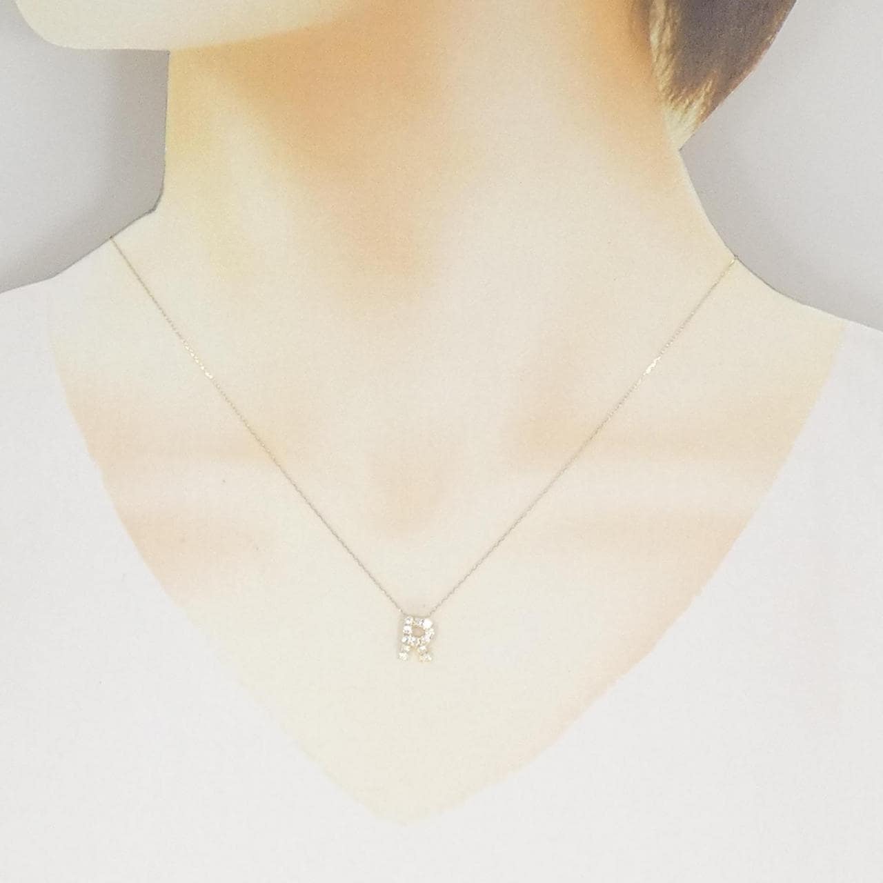 アーカー プルミエトワール イニシャル ネックレス 0.24CT