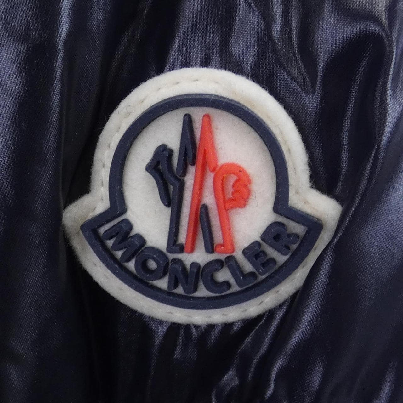 モンクレール MONCLER ダウンジャケット