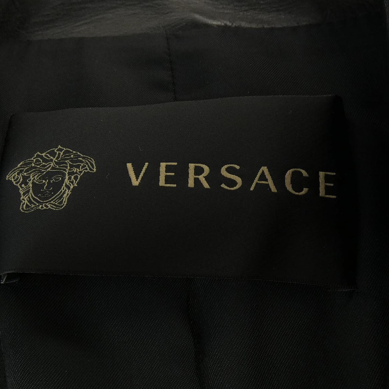 ヴェルサーチェ VERSACE A85136 レザージャケット