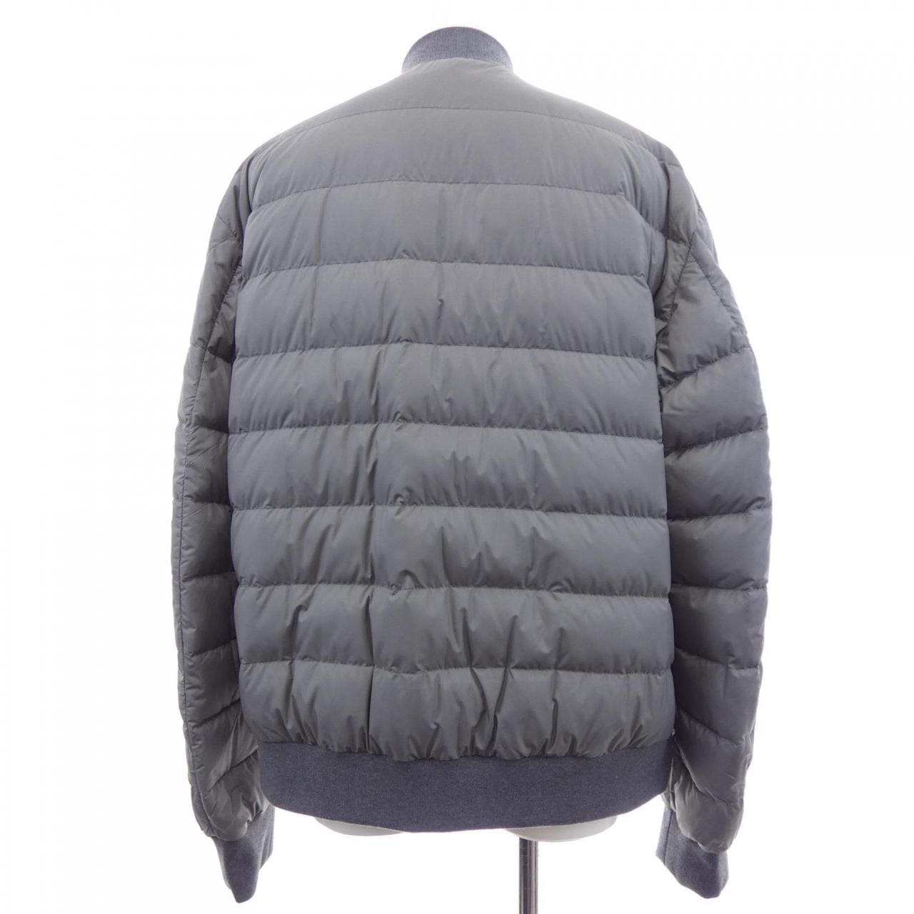 モンクレール MONCLER AVER ダウンジャケット