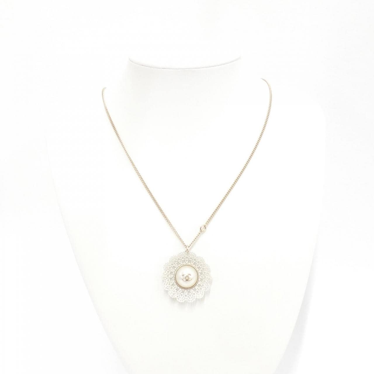 CHANEL necklace