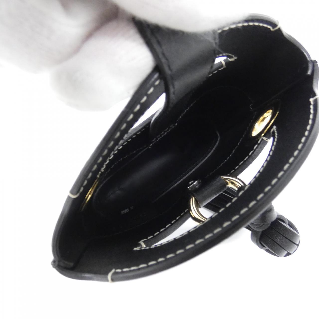 クロエ ウォールデン CHC20AP330 C61 フォンケース