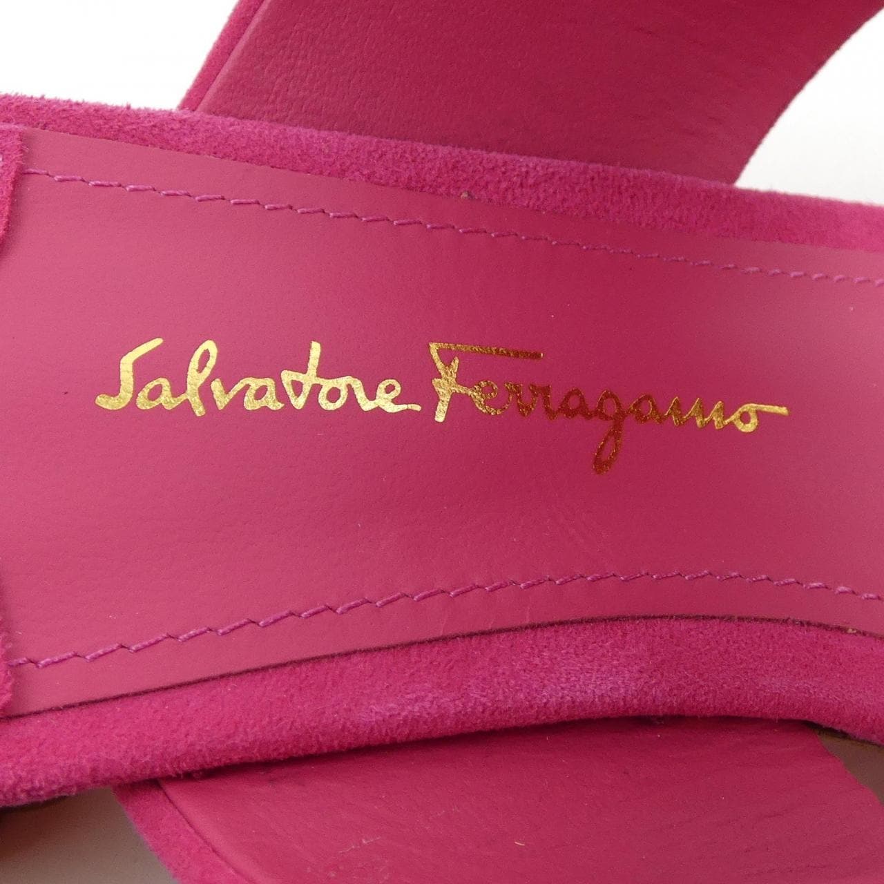サルヴァトーレフェラガモ SALVATORE FERRAGAMO サンダル