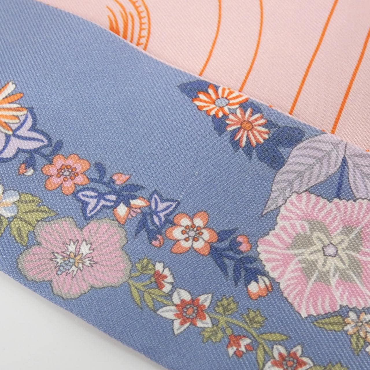 エルメス BRIDES DE GALA EN FLEURS ツイリー 064220S スカーフ