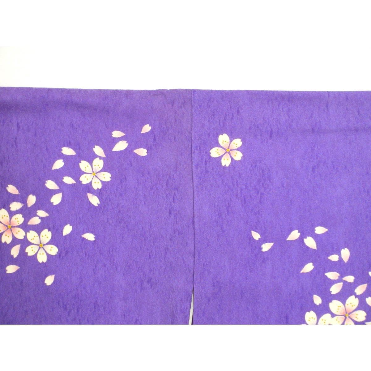 【未使用品】訪問着　友禅金彩加工　刺繍入り