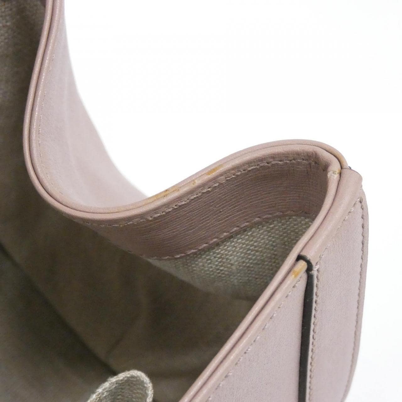 グッチ 338989 ARU0G バッグ