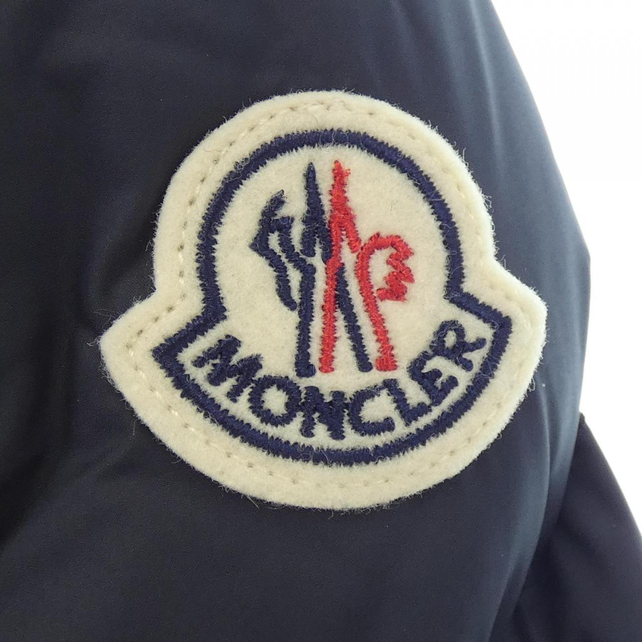 モンクレール MONCLER ダウンジャケット