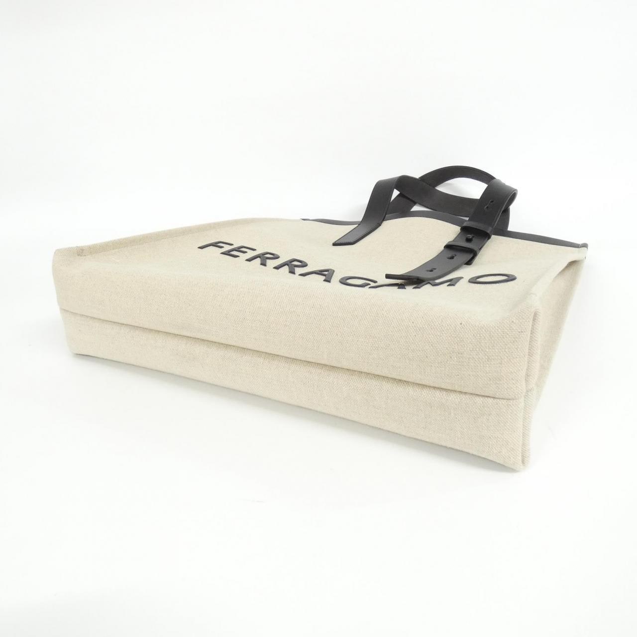 【新品】サルヴァトーレフェラガモ 24 1297 バッグ