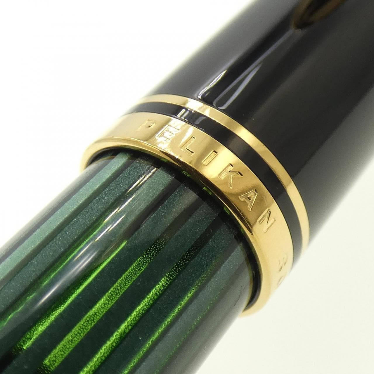 Pelikan Souveraine M400 Green Stripe Fountain Pen