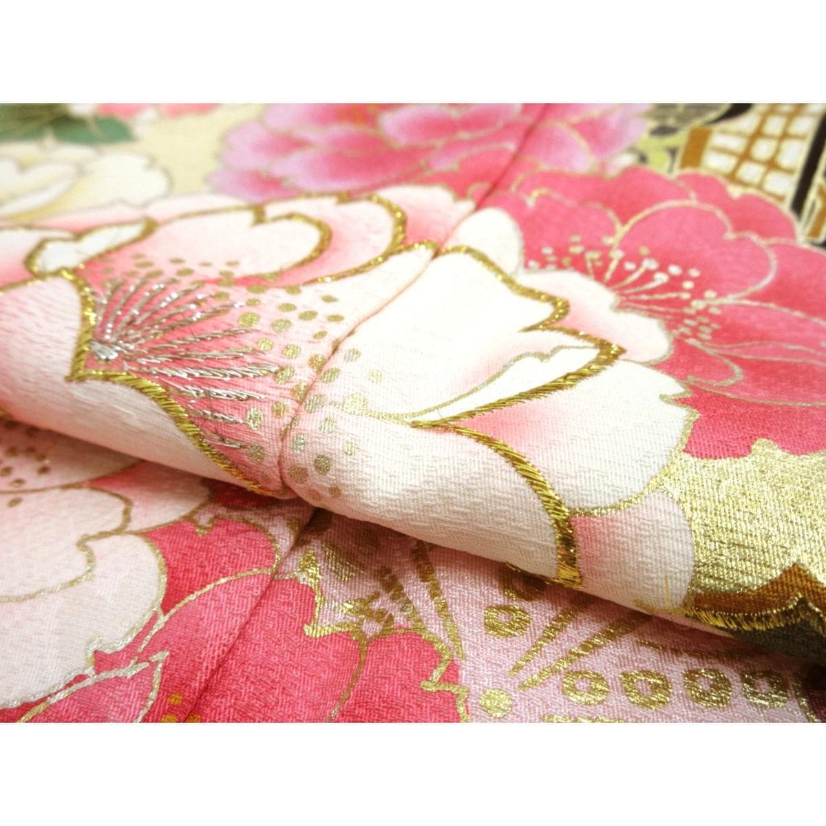 振袖　友禅金彩加工　刺繍入りボカシ染　Ｓサイズ