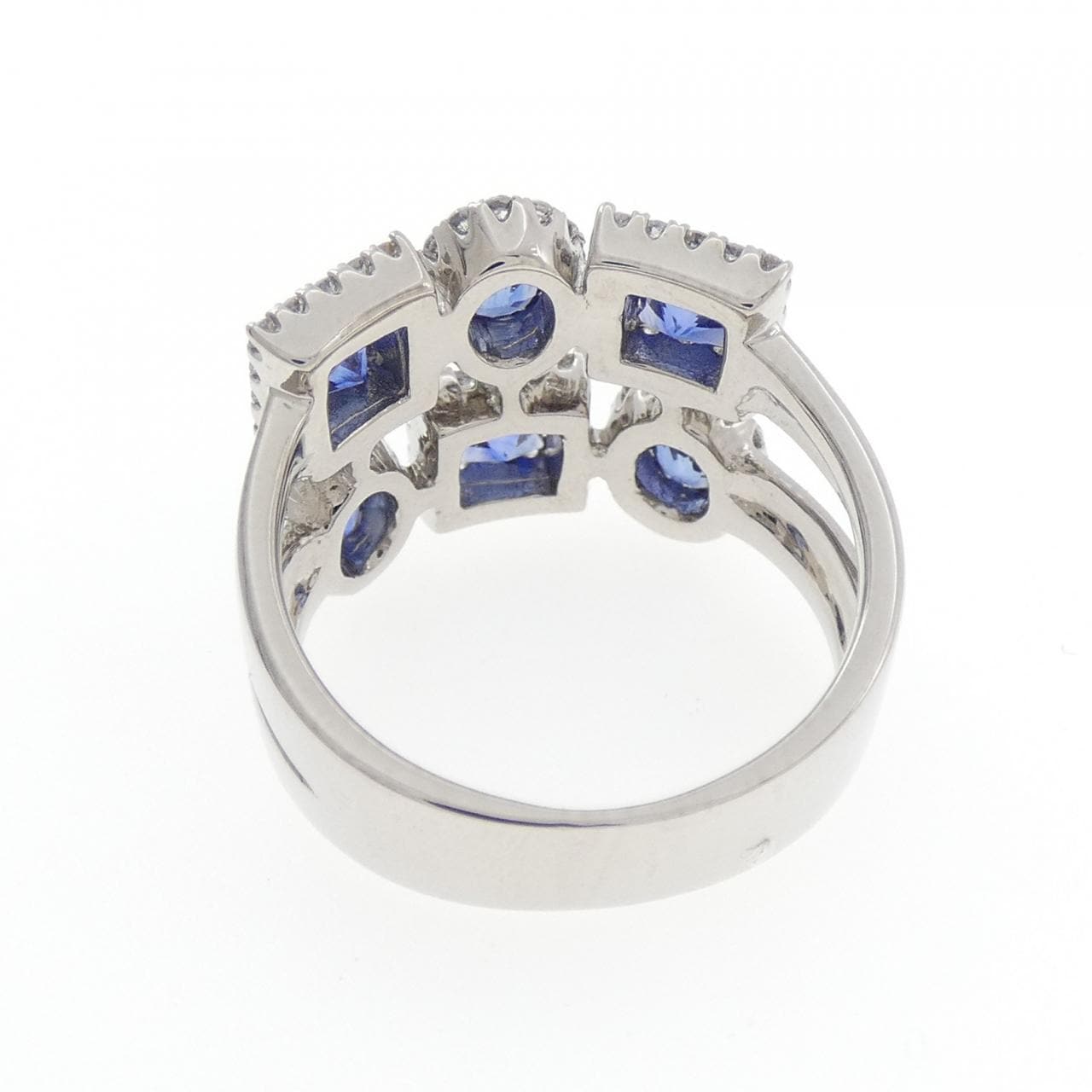 750WG サファイヤ リング 2.10CT