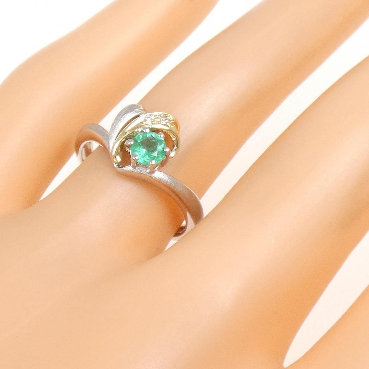 PT850/K18YG エメラルド リング 0.27CT