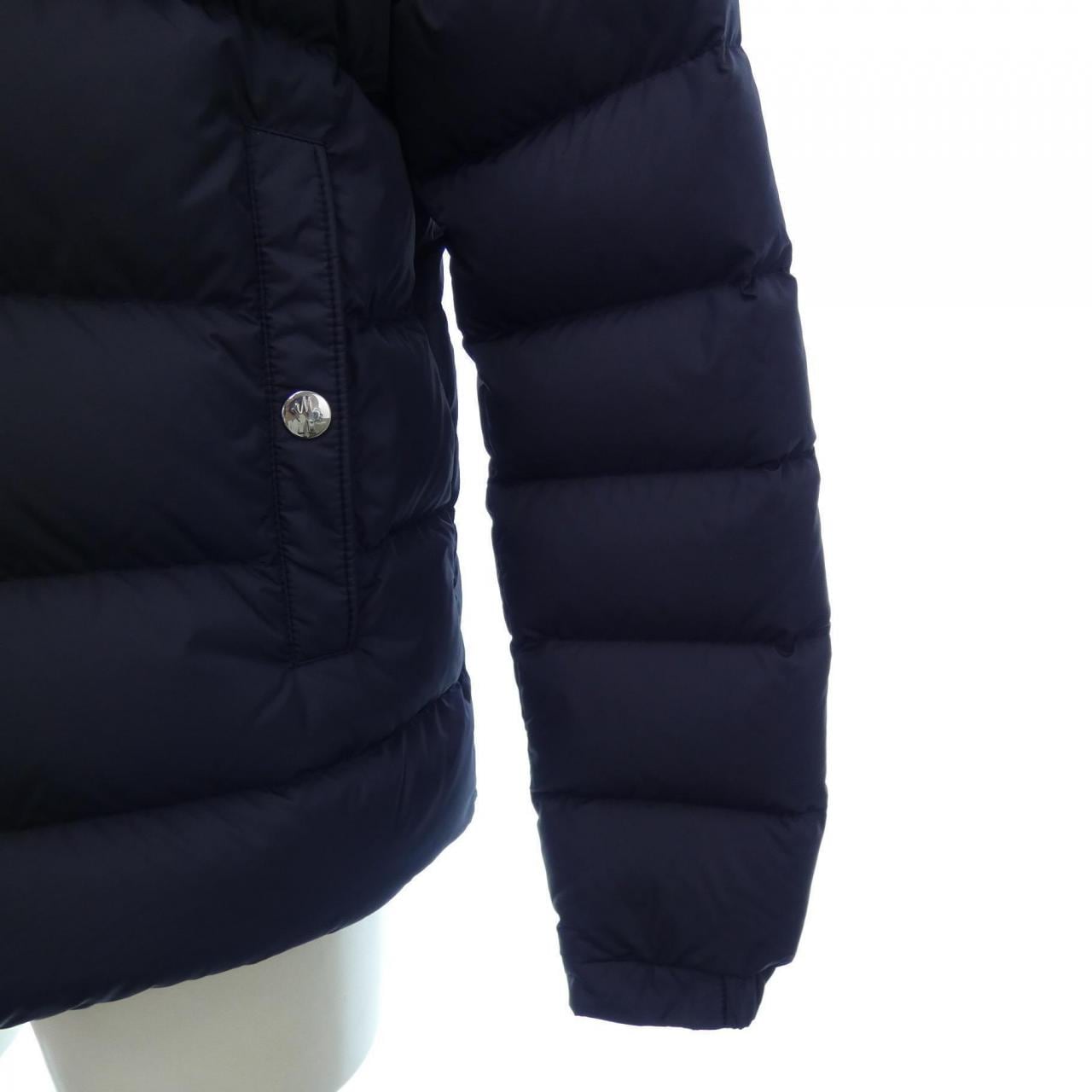 モンクレール MONCLER ダウンジャケット