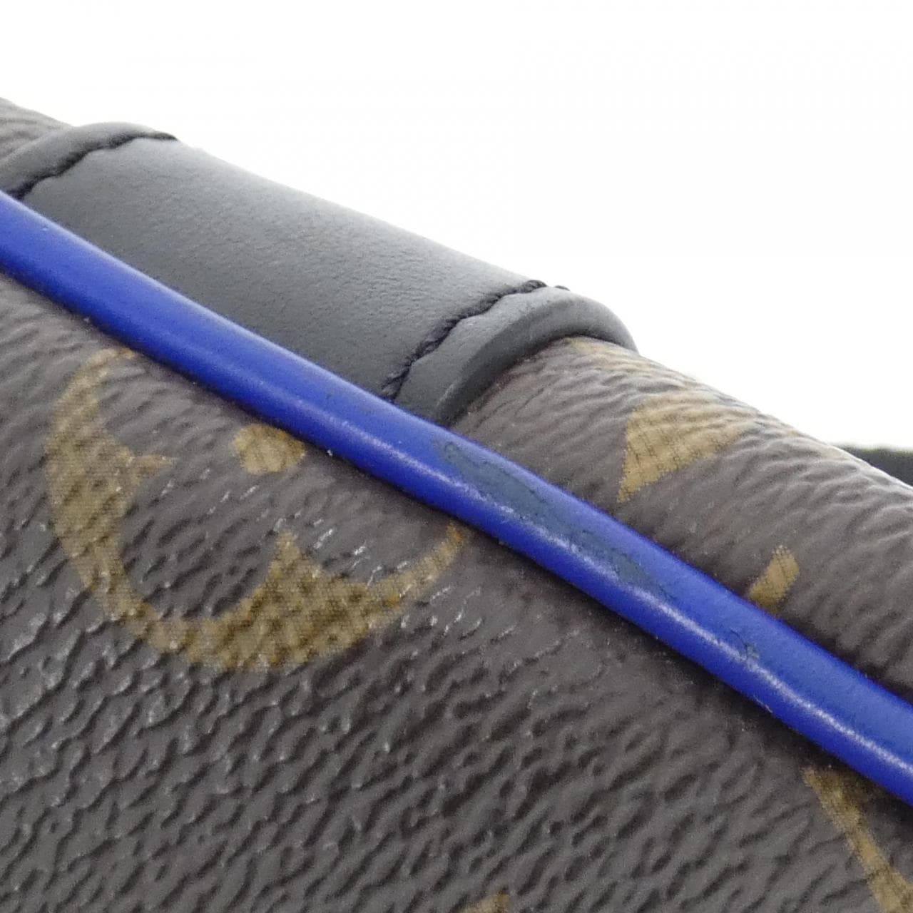 ルイヴィトン モノグラム マカサー Sロック メッセンジャー M45863 ショルダーバッグ
