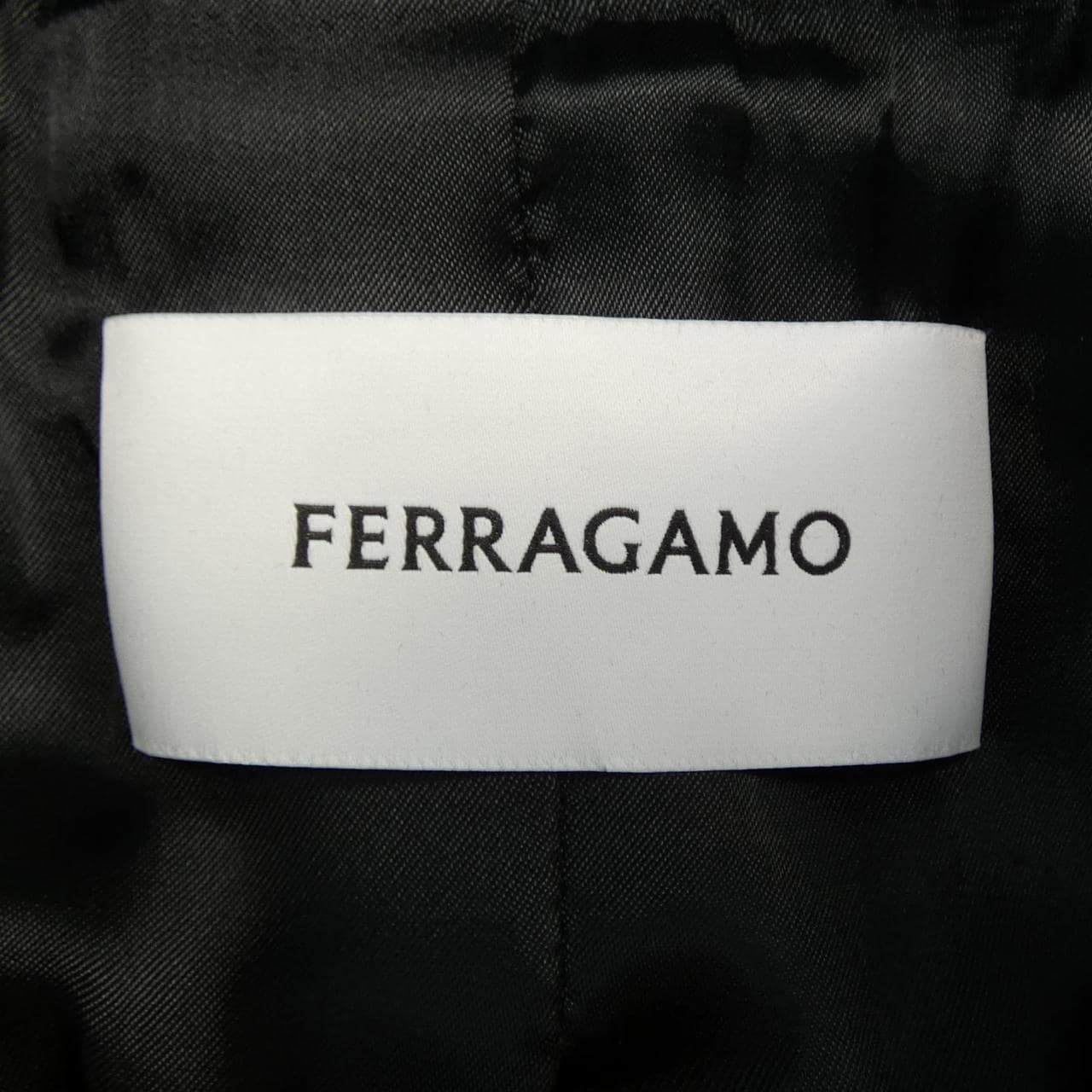 フェラガモ FERRAGAMO コート
